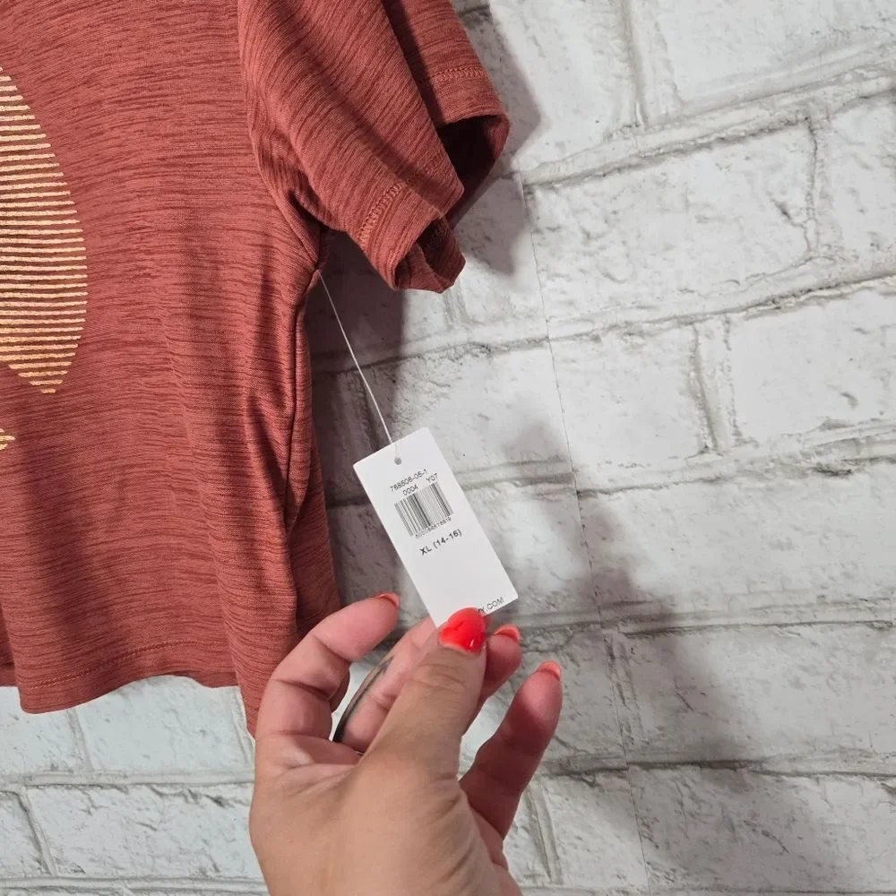 NWT Old Navy Active peace sign tee